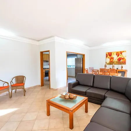 Vila Isa - Heated Pool - Free Wi-fi - Air Con Guia (Faro)