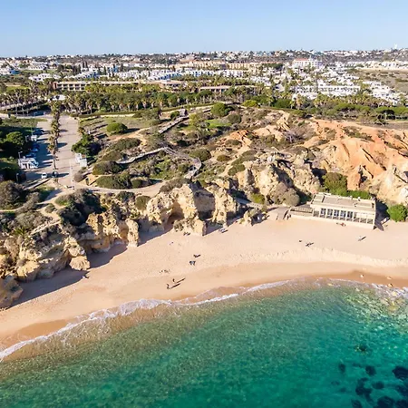 Isa - Heated Pool - Free Wi-fi - Air Con Villa